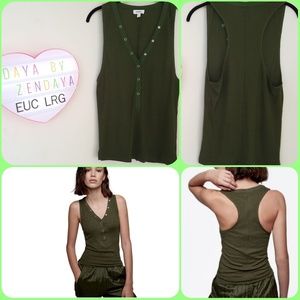 DAYAbyZendaya💚army green tank💚EUC💚sz L